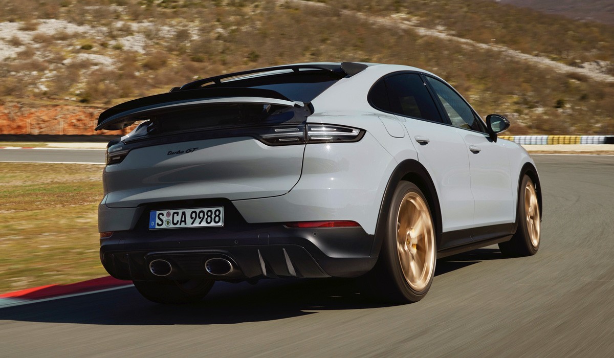 Рекордный Porsche Cayenne Turbo GT полностью рассекречен Рекордный Porsche Cayenne Turbo GT полностью рассекречен