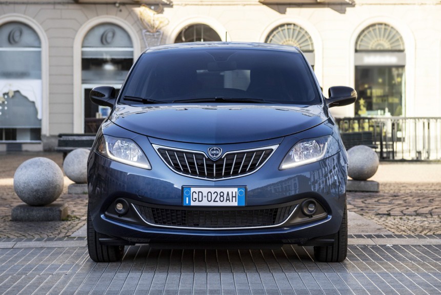 Lancia представит три новые модели за шесть лет Lancia представит три новые модели за шесть лет