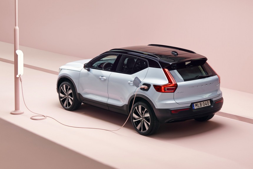 Volvo и Northvolt построят гигафабрику в Европе Volvo и Northvolt построят гигафабрику в Европе