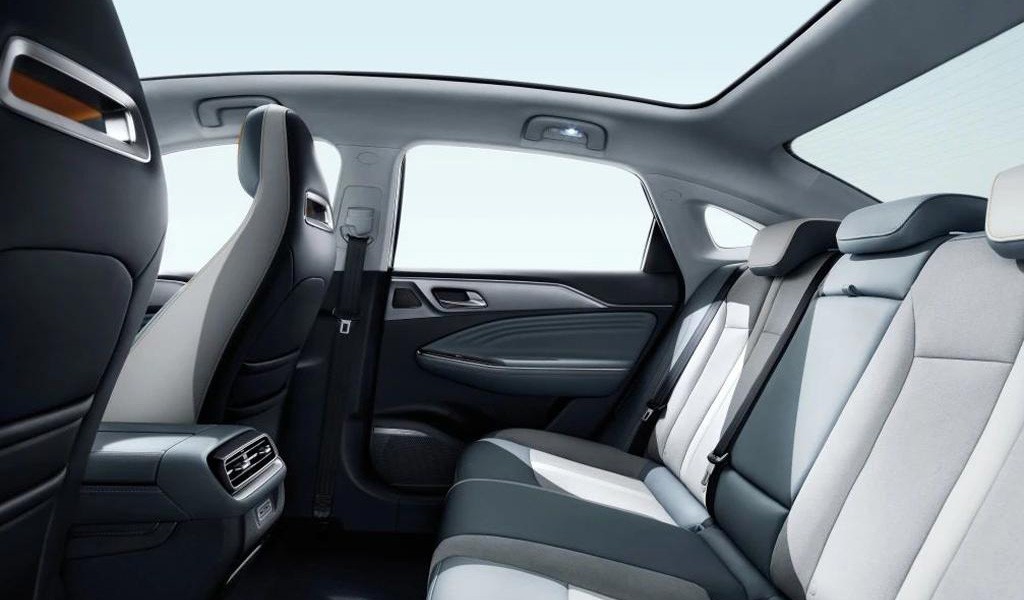 Обновленный седан Aion S Plus и секреты аэродинамики Обновленный седан Aion S Plus и секреты аэродинамики