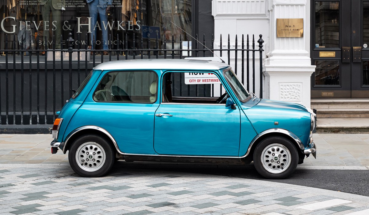 Компания London Electric Cars скрестила Mini и Nissan Leaf Компания London Electric Cars скрестила Mini и Nissan Leaf