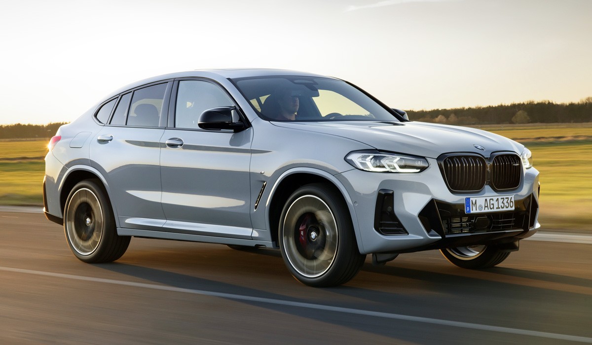 Обновлено семейство кроссоверов BMW X3 и BMW X4 Обновлено семейство кроссоверов BMW X3 и BMW X4