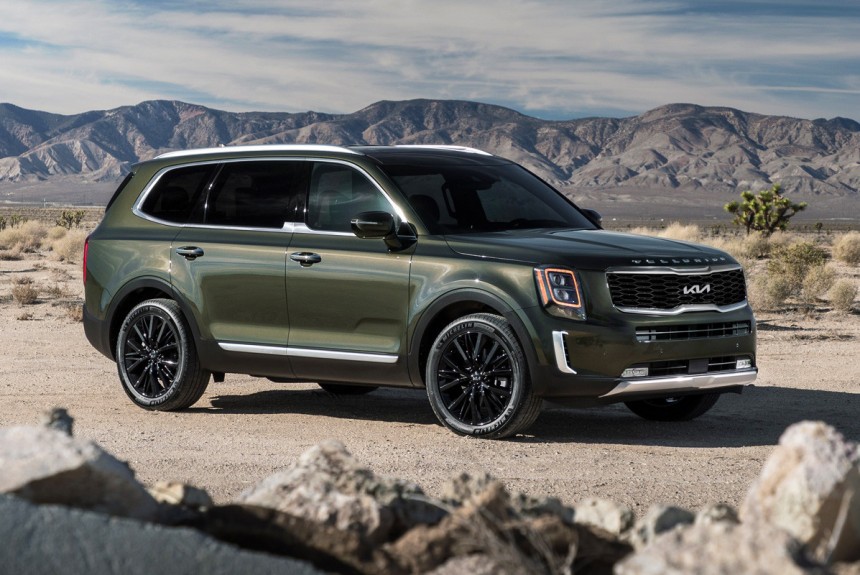 Большой кроссовер Kia Telluride слегка доработан Большой кроссовер Kia Telluride слегка доработан