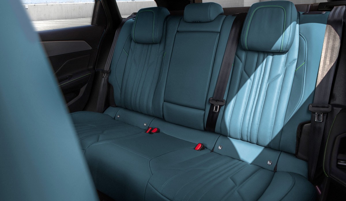 Представлен новый универсал Peugeot 308 SW