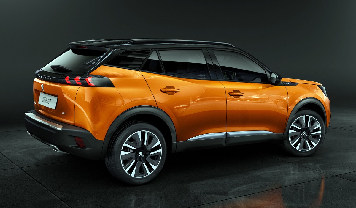 До России добрался самый мощный Peugeot 2008 GT До России добрался самый мощный Peugeot 2008 GT