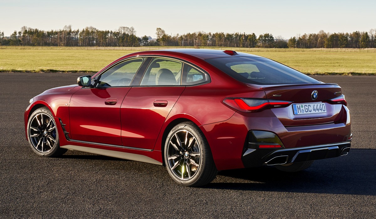 Дебютировал новый лифтбек BMW четвертой серии Gran Coupe Дебютировал новый лифтбек BMW четвертой серии Gran Coupe