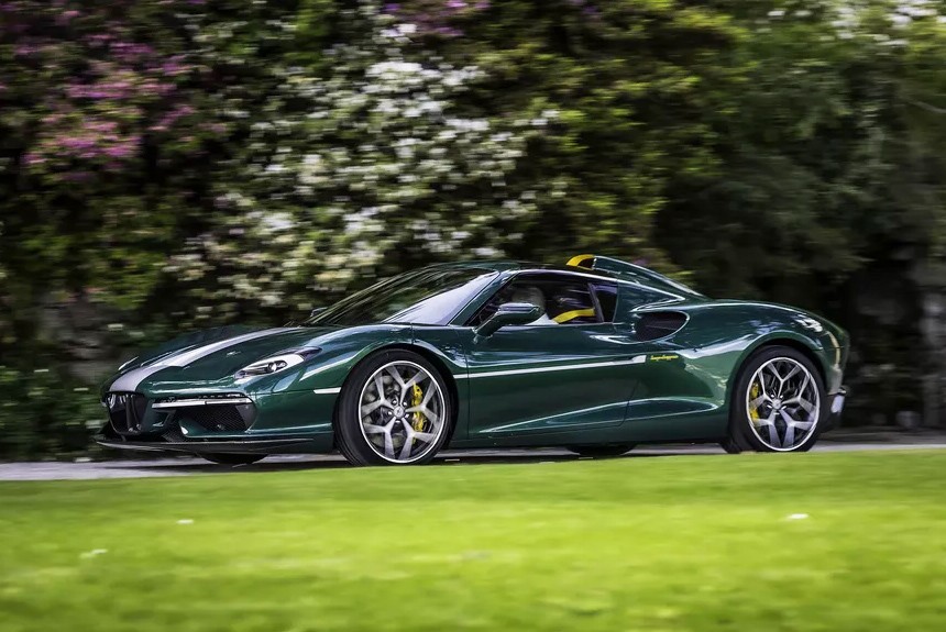 Новый суперкар Touring Superleggera Arese RH95 на основе Ferrari
