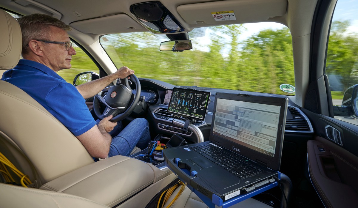 Водородный BMW X5 вышел на испытания Водородный BMW X5 вышел на испытания