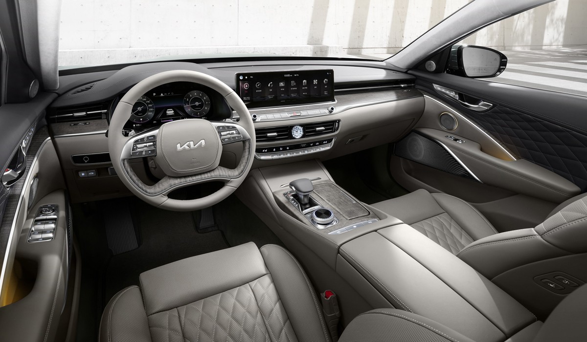 Представлен обновленный седан Kia K9 (он же K900) Представлен обновленный седан Kia K9 (он же K900)