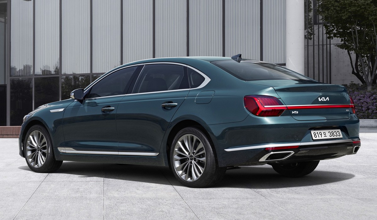 Представлен обновленный седан Kia K9 (он же K900) Представлен обновленный седан Kia K9 (он же K900)