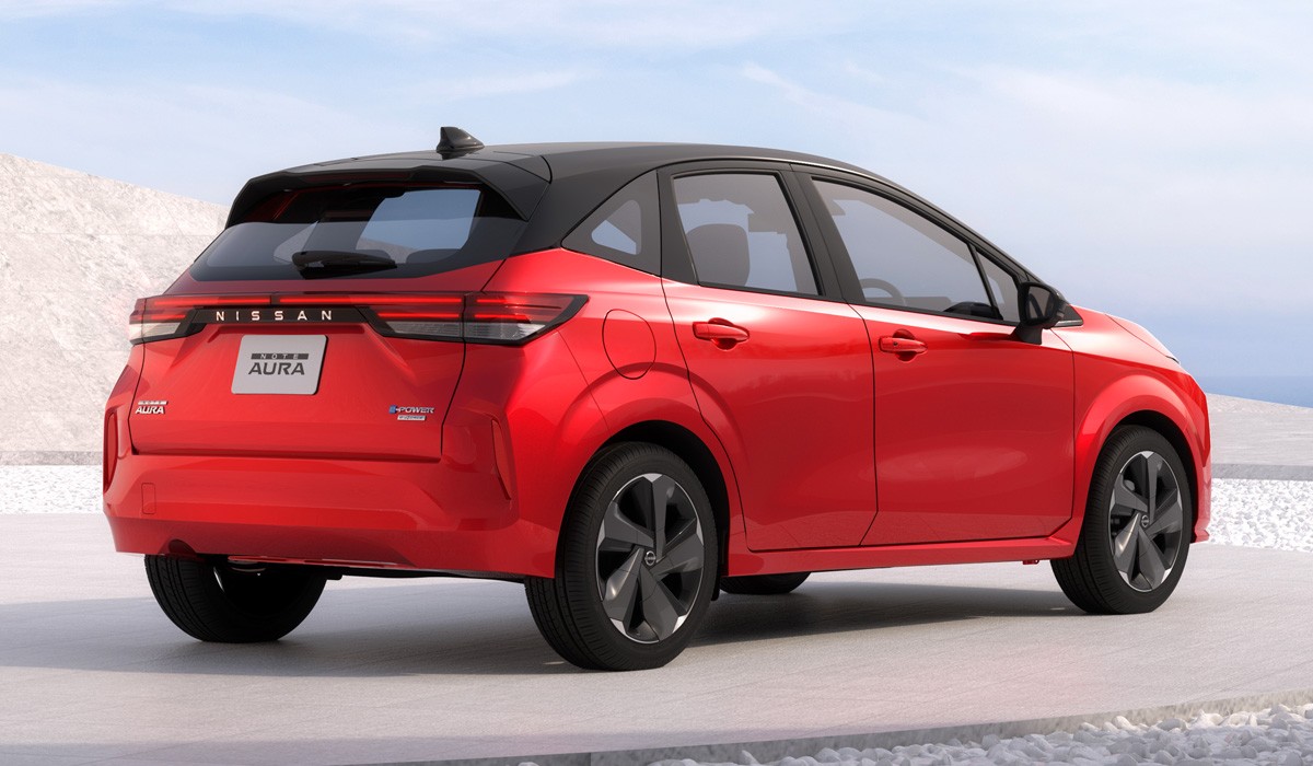 Новый хэтчбек Nissan Note Aura: престижнее и мощнее Новый хэтчбек Nissan Note Aura: престижнее и мощнее