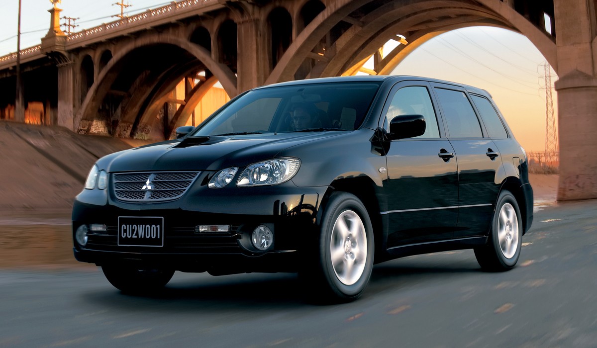 Новый кроссовер Mitsubishi Airtrek почти готов Новый кроссовер Mitsubishi Airtrek почти готов