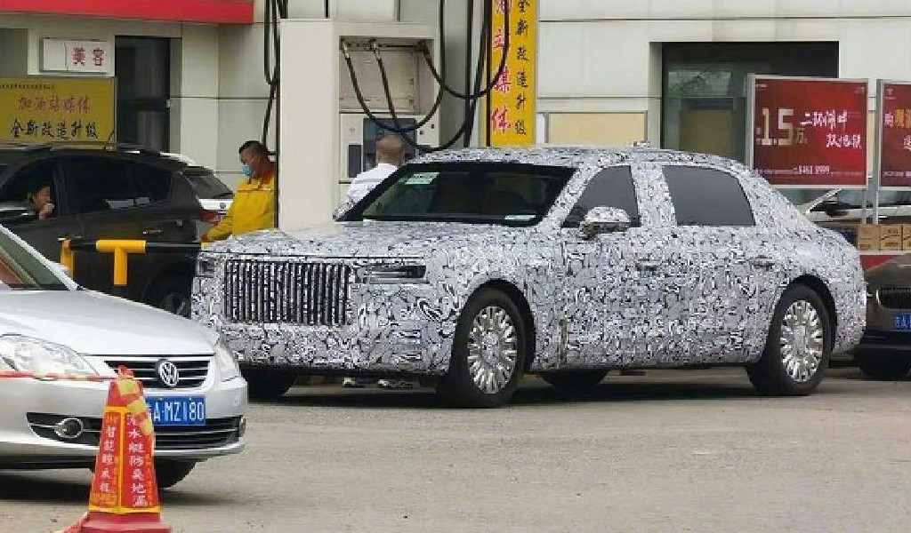 Hongqi готовит новый лимузин для правительства