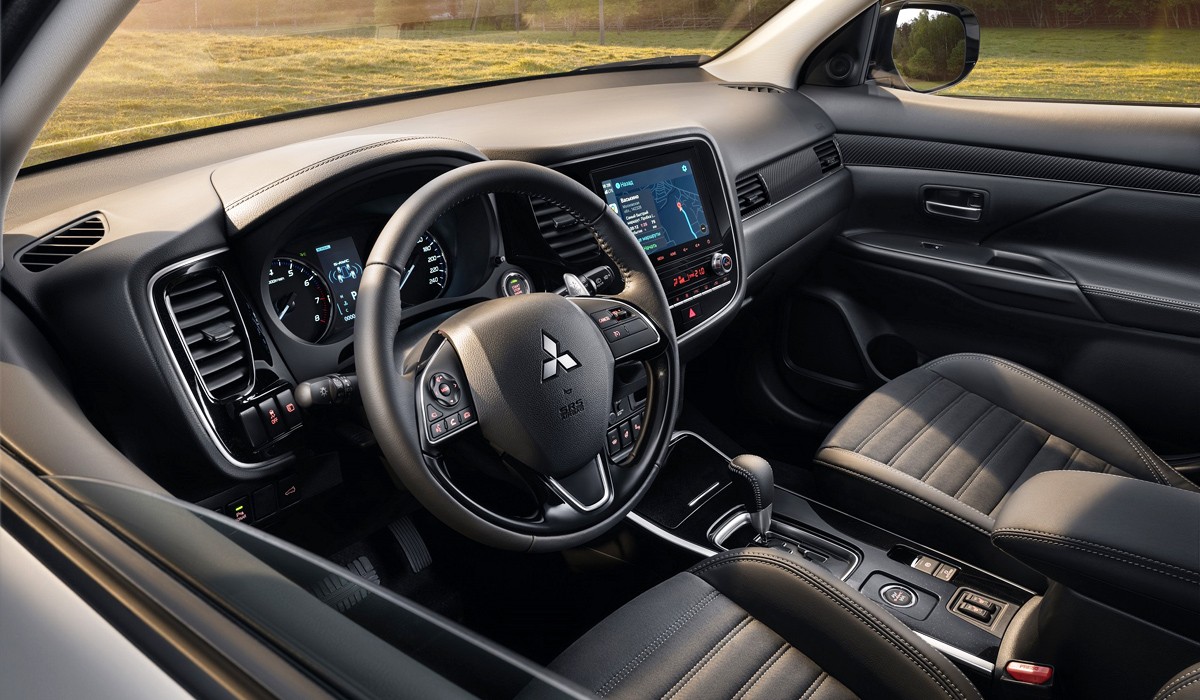 Российский Mitsubishi Outlander слегка обновлен Российский Mitsubishi Outlander слегка обновлен
