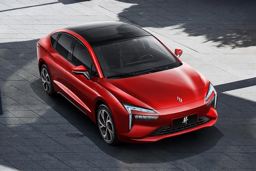Седан Yi компаний Renault и Jingliang: не только для каршеринга Седан Yi компаний Renault и Jingliang: не только для каршеринга