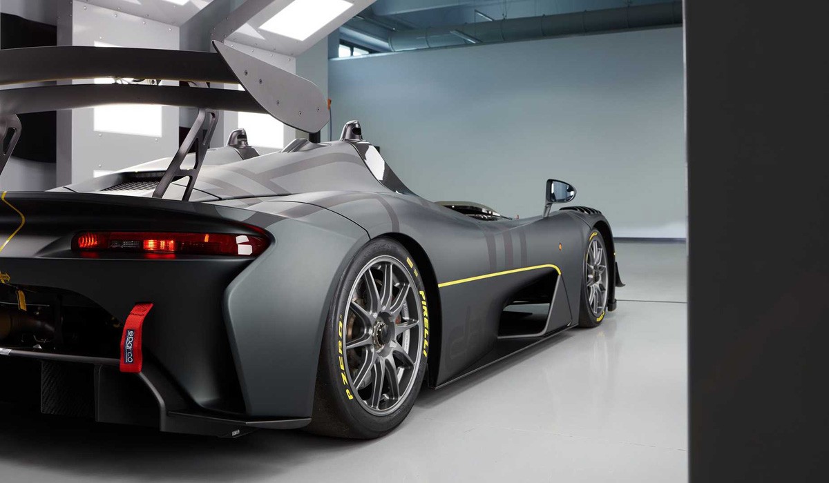 Трековый спорткар Dallara Stradale EXP оказался тяжелее дорожного Трековый спорткар Dallara Stradale EXP оказался тяжелее дорожного