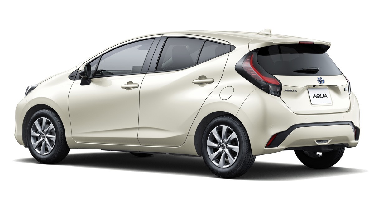 Представлен хэтчбек Toyota Aqua нового поколения Представлен хэтчбек Toyota Aqua нового поколения