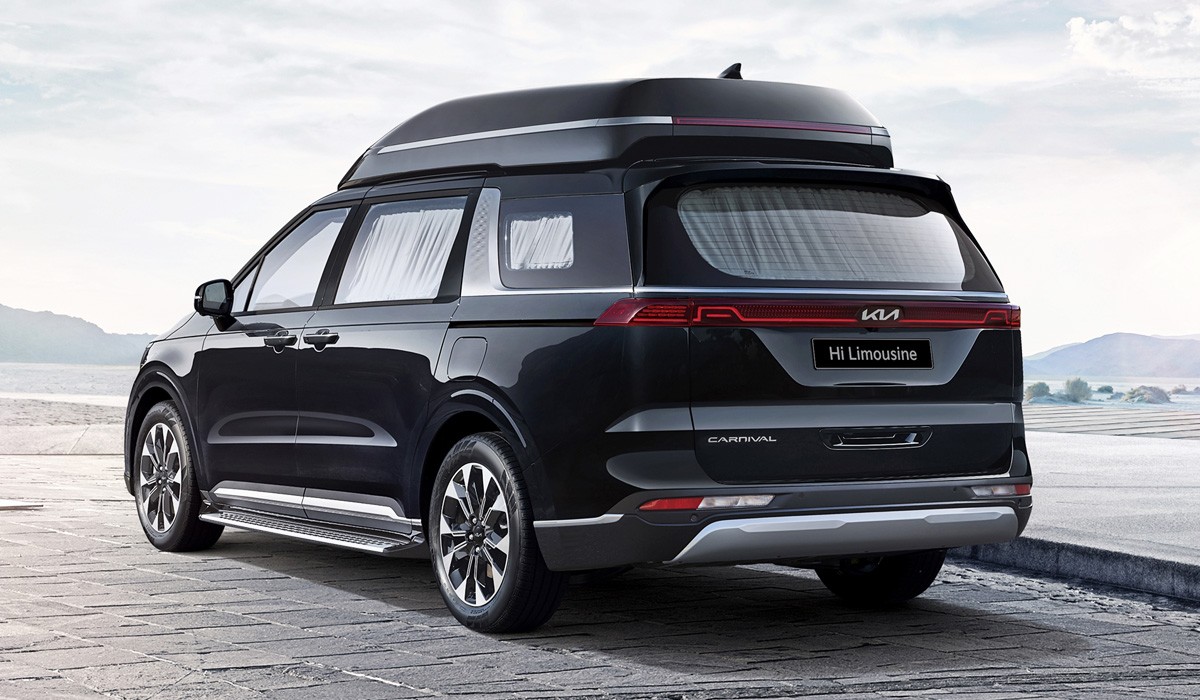 Kia Carnival в новых версиях: VIP-салон и кемпер Kia Carnival в новых версиях: VIP-салон и кемпер