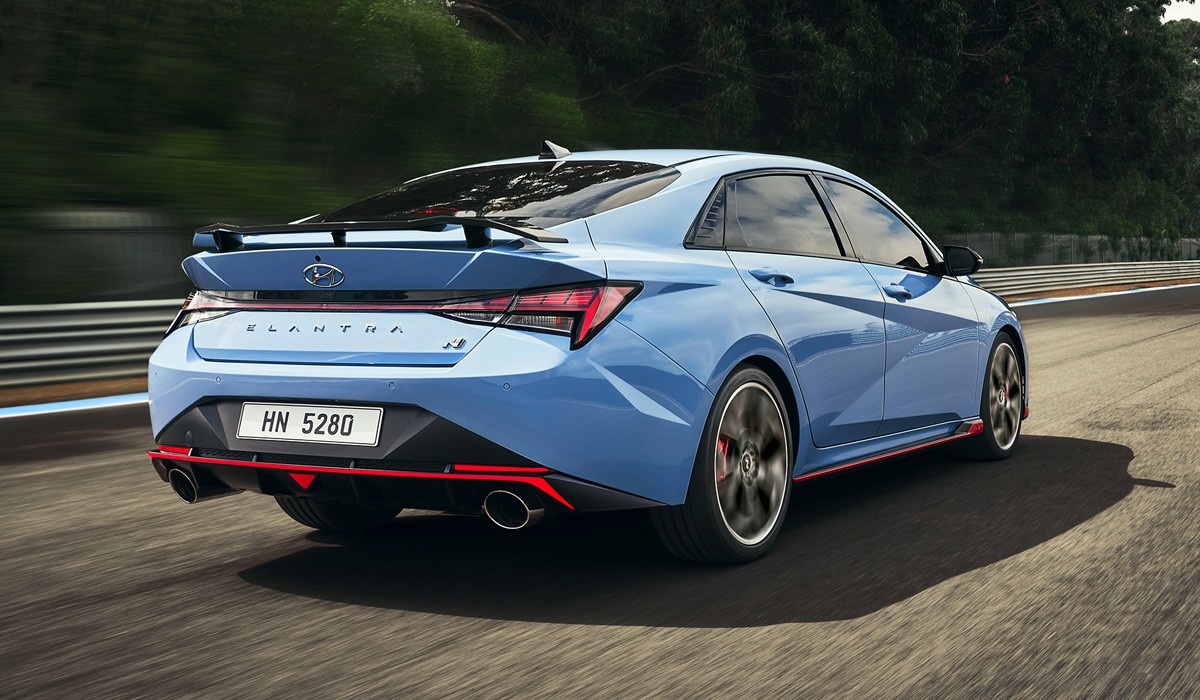 Представлен «горячий» седан Hyundai Elantra N