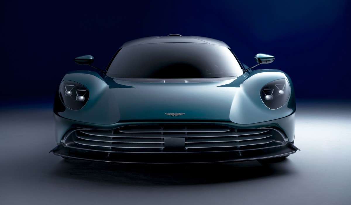 Aston Martin Valhalla полностью переделан: теперь мотор AMG Aston Martin Valhalla полностью переделан: теперь мотор AMG