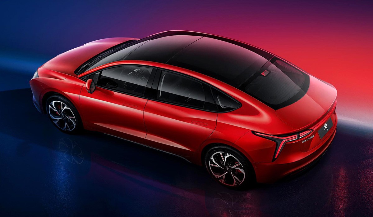 Седан Yi компаний Renault и Jingliang: не только для каршеринга Седан Yi компаний Renault и Jingliang: не только для каршеринга