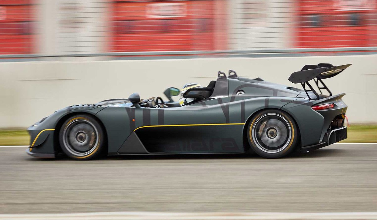 Трековый спорткар Dallara Stradale EXP оказался тяжелее дорожного Трековый спорткар Dallara Stradale EXP оказался тяжелее дорожного