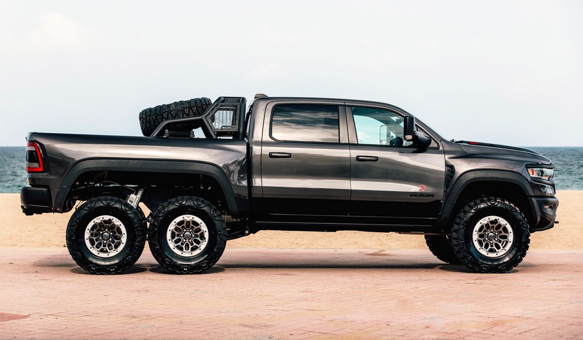 Ram 1500 TRX превратился в трехосный пикап Apocalypse Warlord