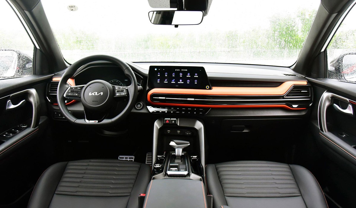 Другой кроссовер Kia Sportage: рестайлинг и мощная версия Другой кроссовер Kia Sportage: рестайлинг и мощная версия