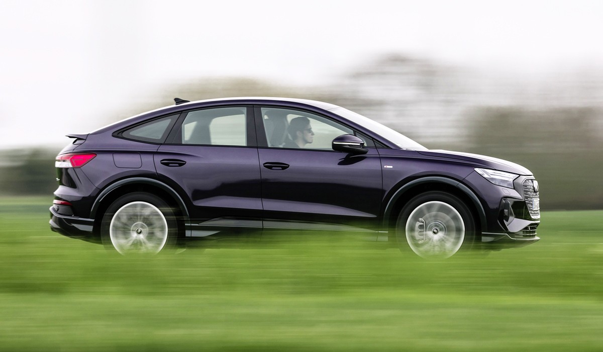 Расширена гамма электрических кроссоверов Audi Q4 e-tron