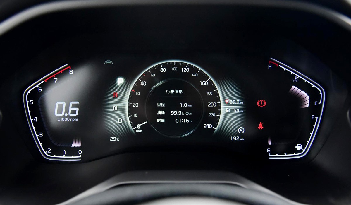 Другой кроссовер Kia Sportage: рестайлинг и мощная версия Другой кроссовер Kia Sportage: рестайлинг и мощная версия