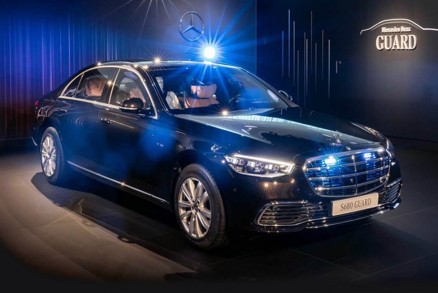 Новый Mercedes S-класса: представлена бронированная версия Guard