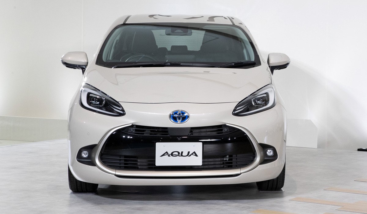 Представлен хэтчбек Toyota Aqua нового поколения Представлен хэтчбек Toyota Aqua нового поколения