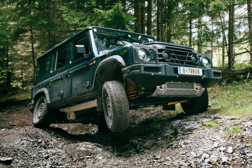 Рассекречен интерьер внедорожника Ineos Grenadier