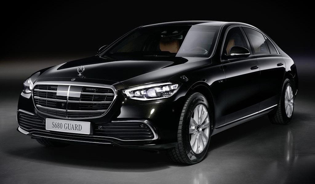 Новый Mercedes S-класса: представлена бронированная версия Guard