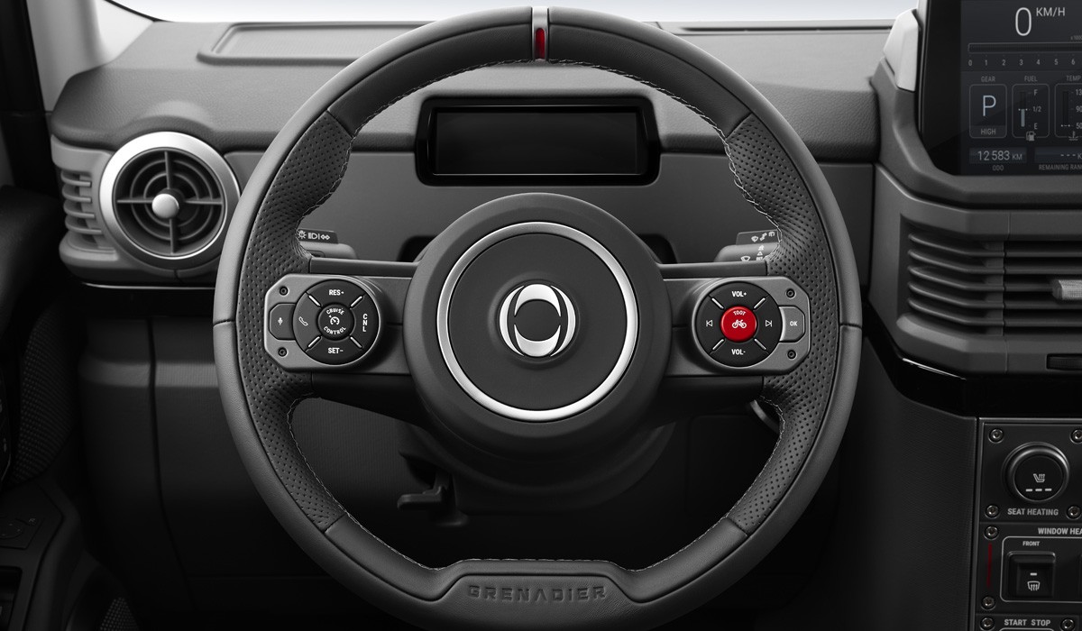 Рассекречен интерьер внедорожника Ineos Grenadier