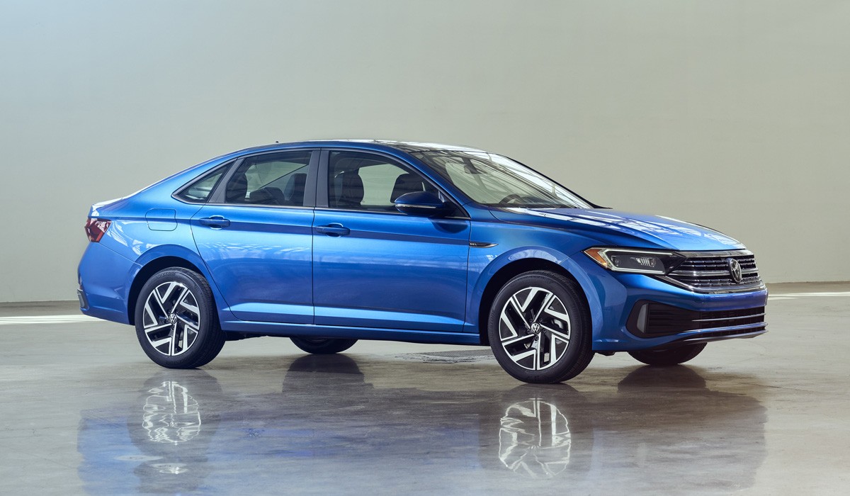 Представлен обновленный седан Volkswagen Jetta Представлен обновленный седан Volkswagen Jetta