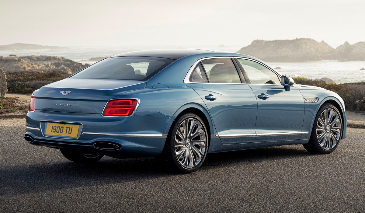 Bentley Flying Spur Mulliner: самая богатая версия в гамме