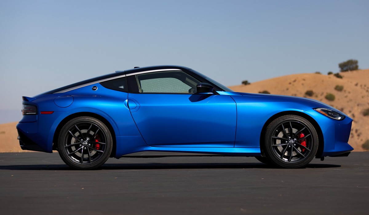 Представлен новый серийный спорткар Nissan Z Представлен новый серийный спорткар Nissan Z