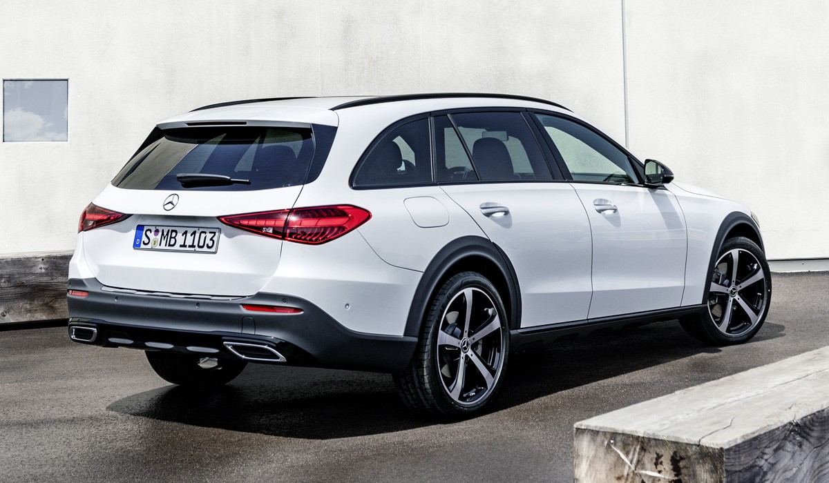 Mercedes C-класса обзавелся внедорожной версией All-Terrain Mercedes C-класса обзавелся внедорожной версией All-Terrain