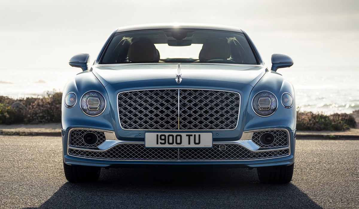 Bentley Flying Spur Mulliner: самая богатая версия в гамме