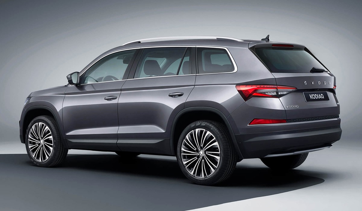 Обновленный кроссовер Skoda Kodiaq: объявлена базовая цена Обновленный кроссовер Skoda Kodiaq: объявлена базовая цена