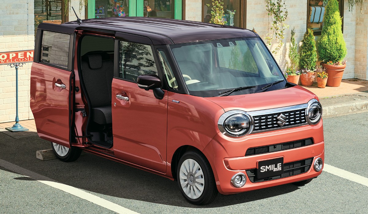Улыбочку: показан новый микровэн Suzuki Wagon R Smile