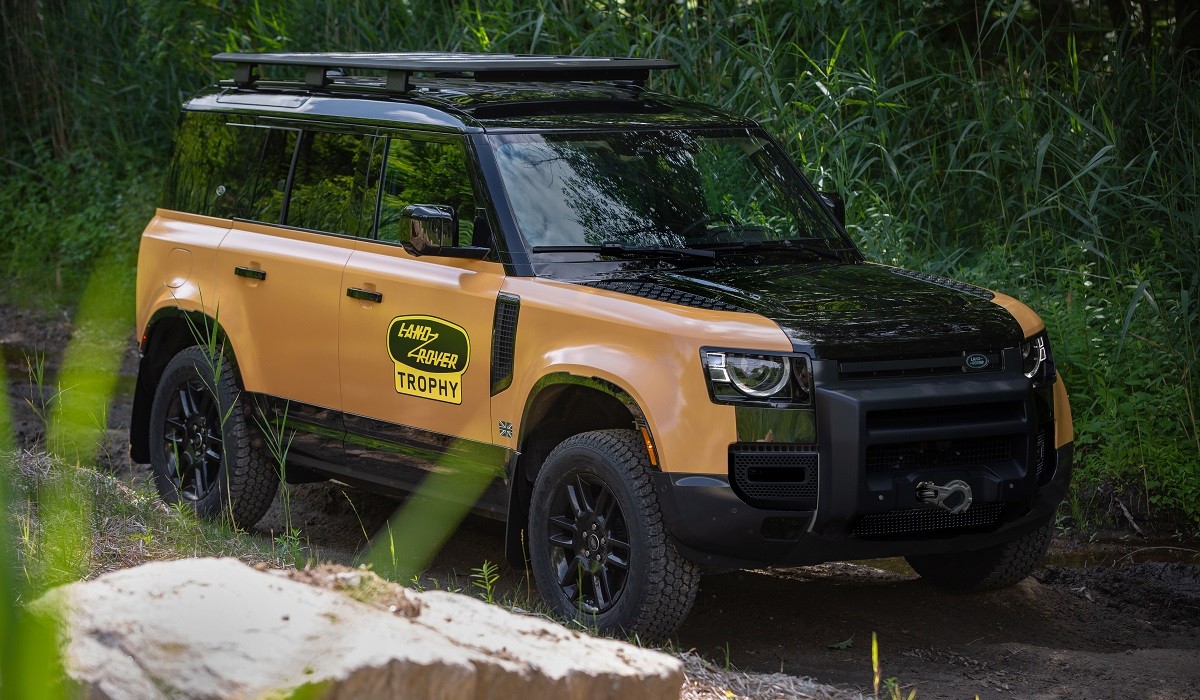 Land Rover Defender Trophy пошел по стопам предшественника