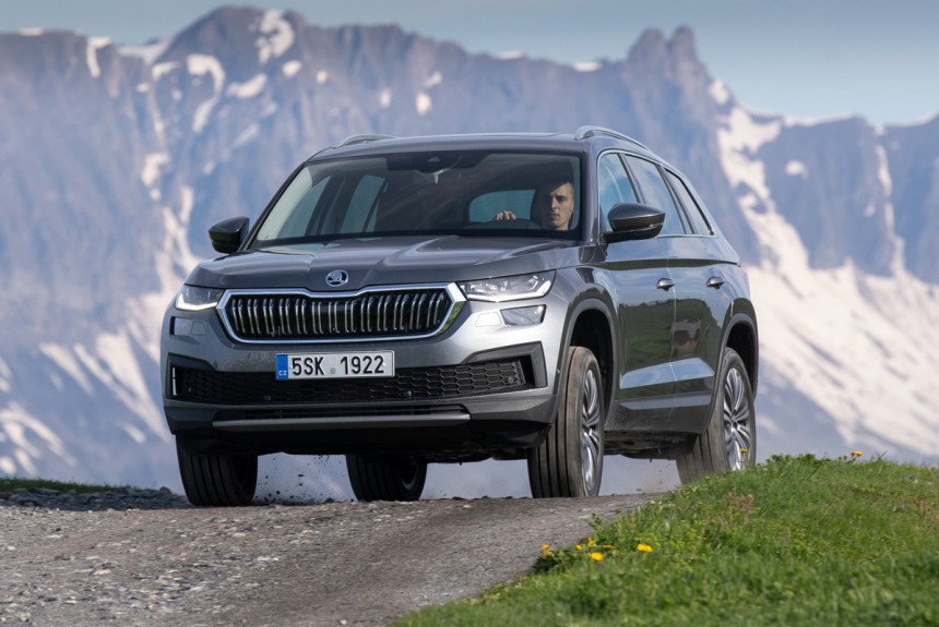 Обновленный кроссовер Skoda Kodiaq: объявлена базовая цена Обновленный кроссовер Skoda Kodiaq: объявлена базовая цена