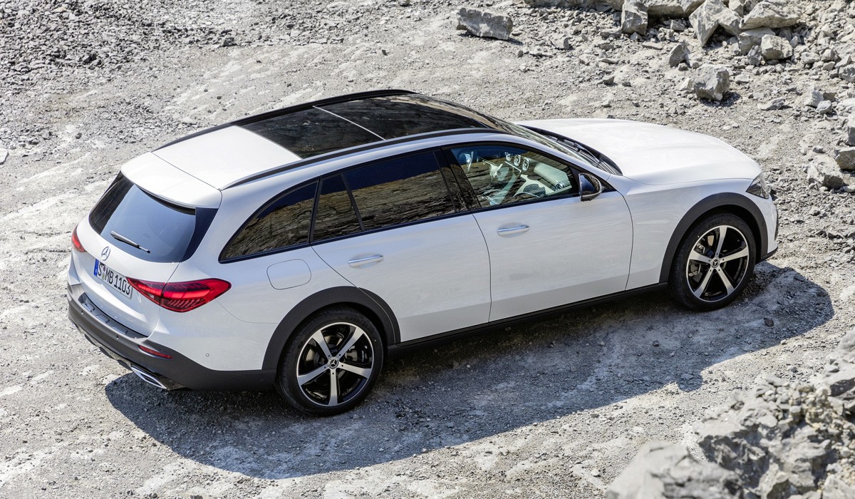 Mercedes C-класса обзавелся внедорожной версией All-Terrain Mercedes C-класса обзавелся внедорожной версией All-Terrain