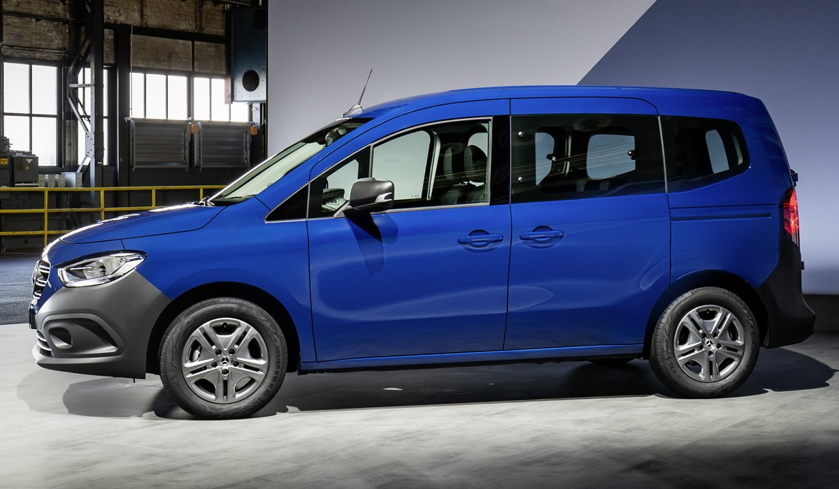 Представлен новый Mercedes-Benz Citan: фургон и пассажирская версия