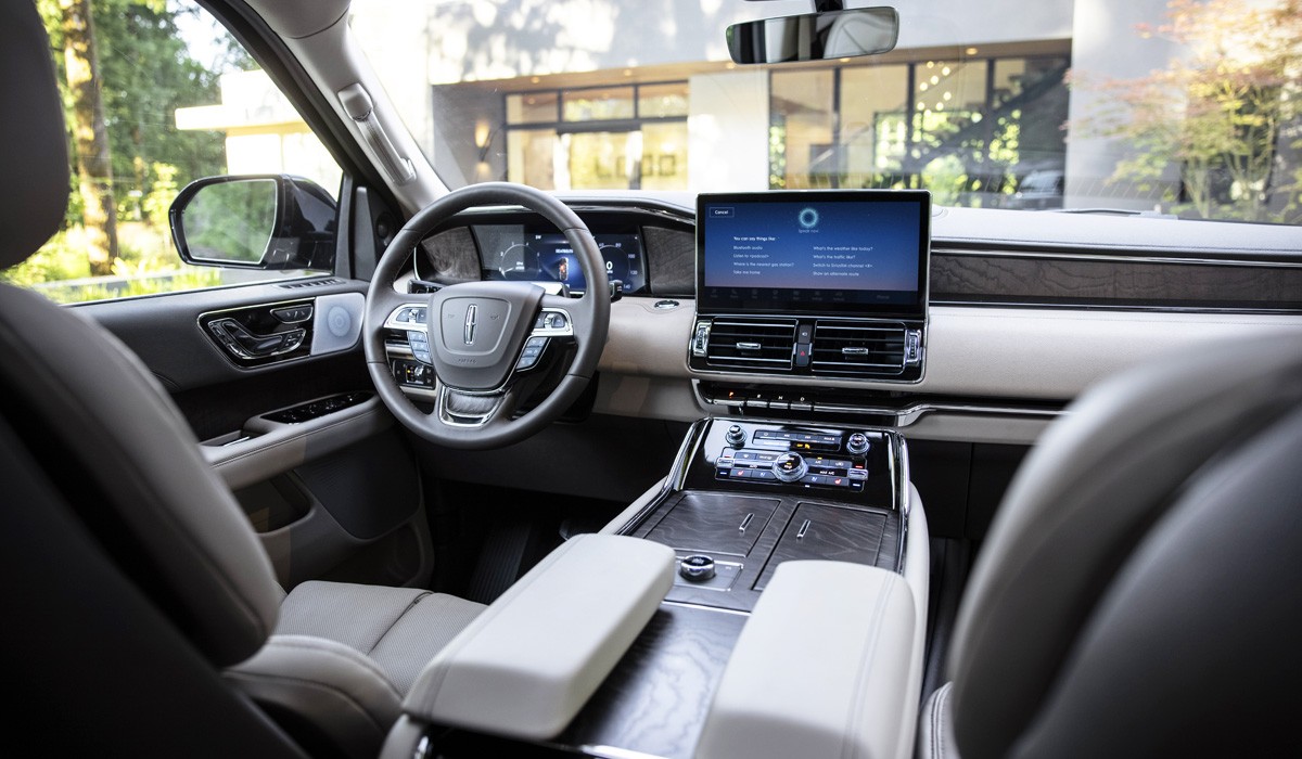 Обновленный Lincoln Navigator дебютировал с автопилотом