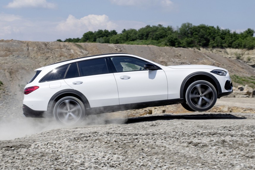 Mercedes C-класса обзавелся внедорожной версией All-Terrain Mercedes C-класса обзавелся внедорожной версией All-Terrain
