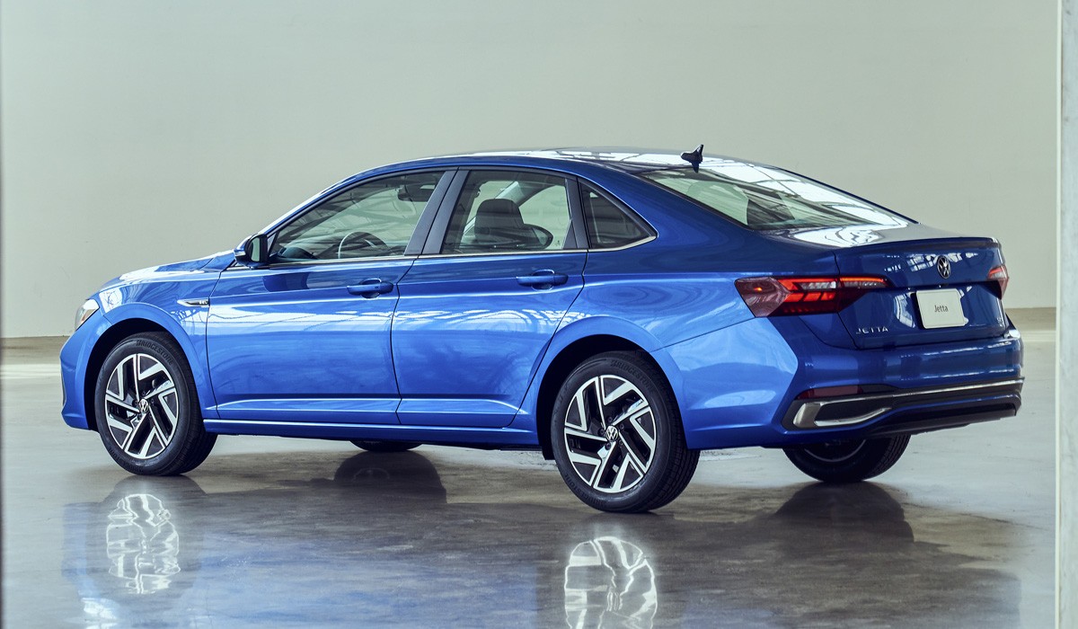 Представлен обновленный седан Volkswagen Jetta Представлен обновленный седан Volkswagen Jetta