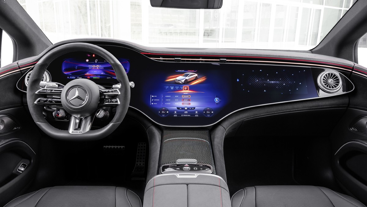 Mercedes-AMG EQS 53: первый серийный электромобиль AMG